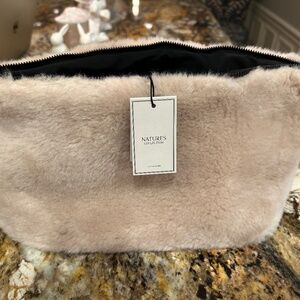 Fur Clutch